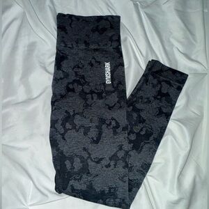 Black and grey camo gymshark leggings